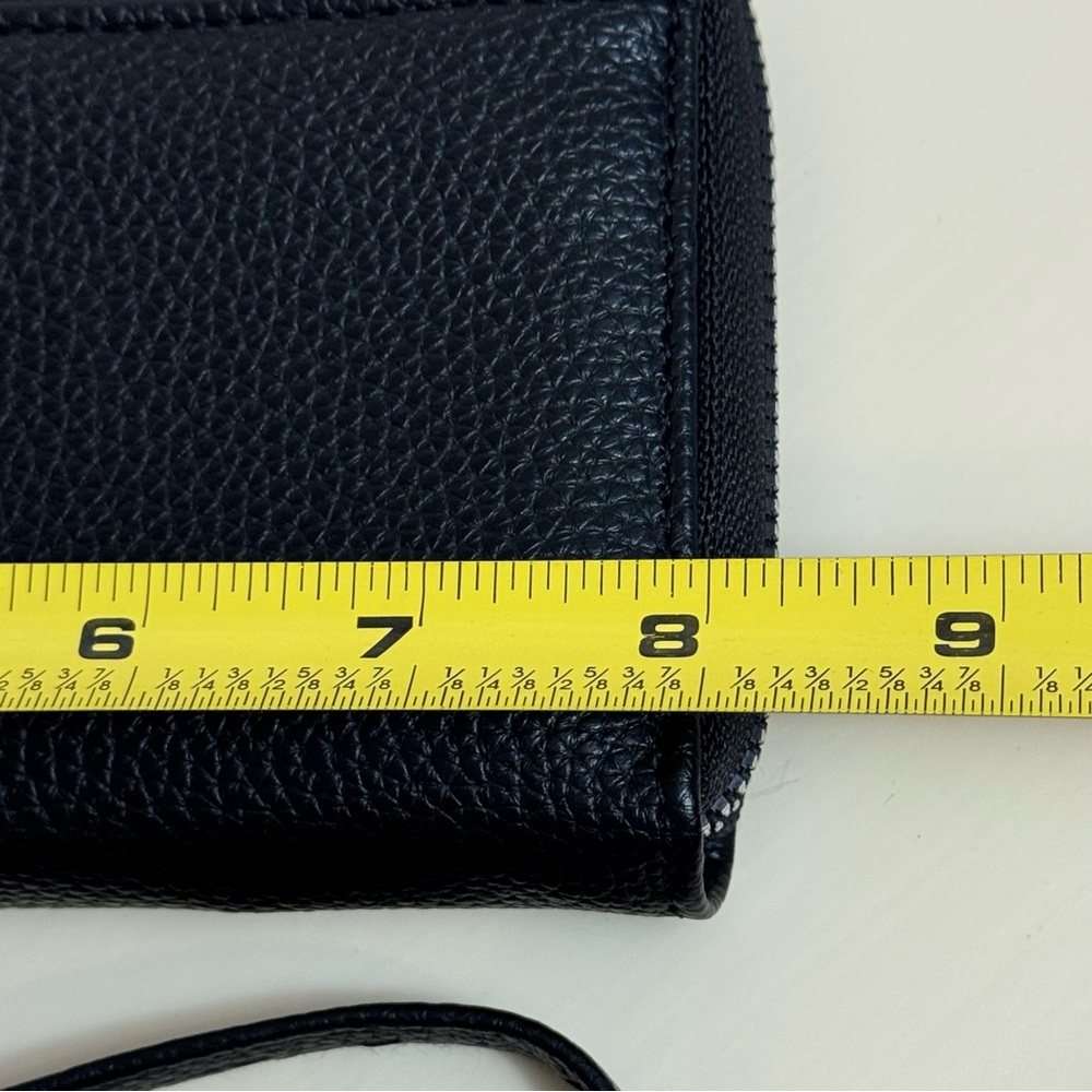 Black Textured Leather Wristlet Wallet Clutch by Bugatti NEW! - Picture 6 of 7